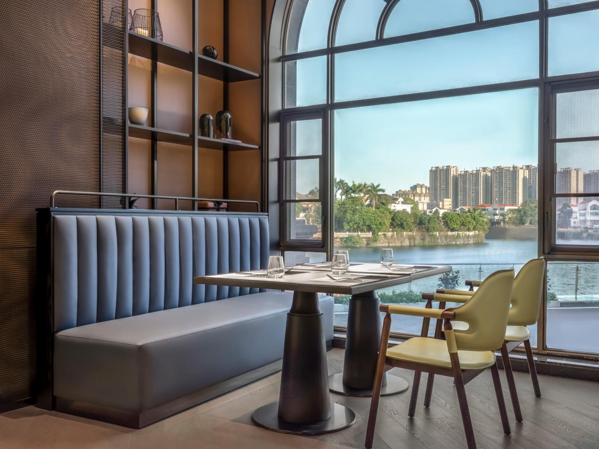 Four Points By Sheraton Yangjiang City Center المظهر الخارجي الصورة